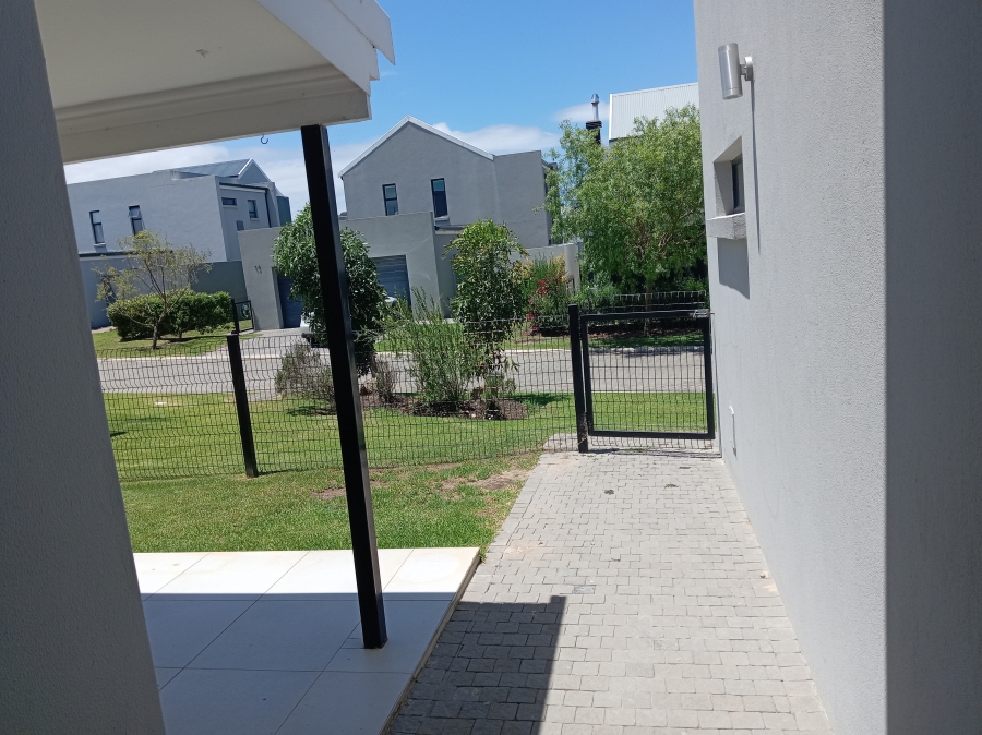 To Let 3 Bedroom Property for Rent in Kraaibosch Park Western Cape